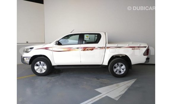 Buy Import Toyota Hilux White Car in Import - Dubai in Barh el Gazel Buy Import Toyota Hilux White Car in Import - Dubai in Barh el Gazel