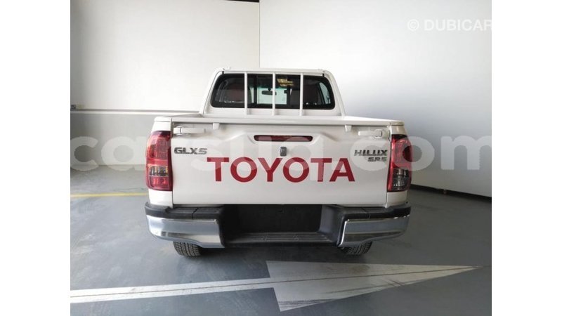 Big with watermark toyota hilux barh el gazel import dubai 1498