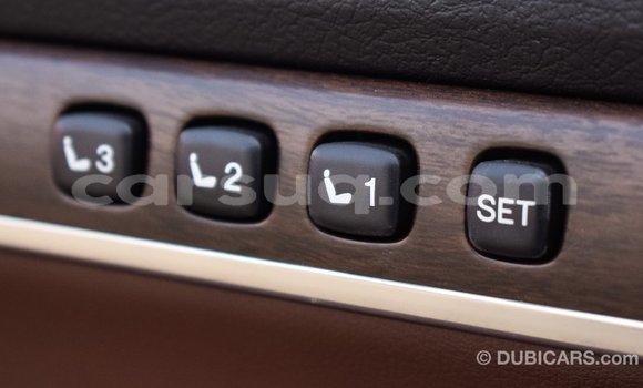 Acheter Import Voiture Toyota Land Cruiser Blanc à Import - Dubai, Barh el Gazel Acheter Import Voiture Toyota Land Cruiser Blanc à Import - Dubai, Barh el Gazel