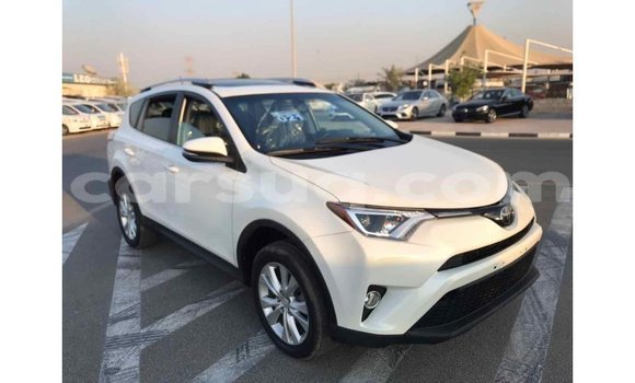Acheter Import Voiture Toyota 4Runner Blanc à Import - Dubai, Barh el Gazel Acheter Import Voiture Toyota 4Runner Blanc à Import - Dubai, Barh el Gazel