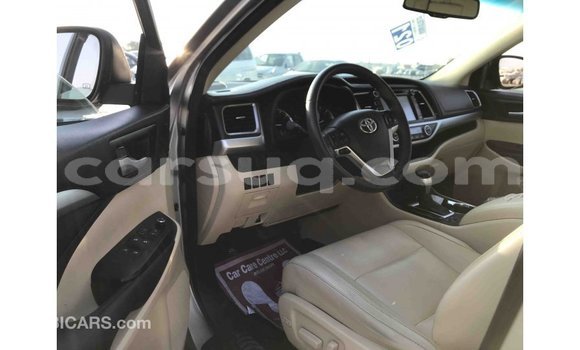 Acheter Import Voiture Toyota Highlander Autre à Import - Dubai, Barh el Gazel Acheter Import Voiture Toyota Highlander Autre à Import - Dubai, Barh el Gazel
