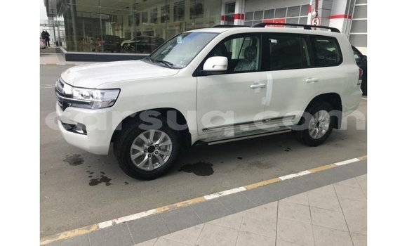 Buy Import Toyota Land Cruiser White Car in Import - Dubai in Barh el Gazel Buy Import Toyota Land Cruiser White Car in Import - Dubai in Barh el Gazel