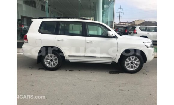 Buy Import Toyota Land Cruiser White Car in Import - Dubai in Barh el Gazel Buy Import Toyota Land Cruiser White Car in Import - Dubai in Barh el Gazel