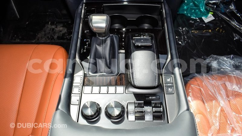 Big with watermark lexus lx barh el gazel import dubai 1519