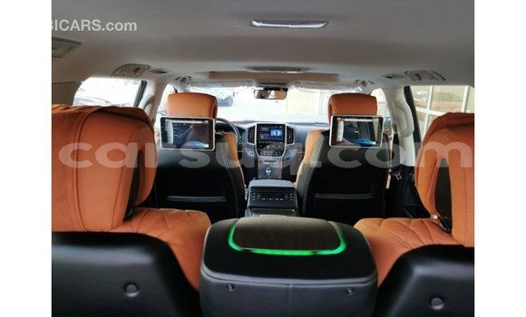 Buy Import Toyota Land Cruiser Black Car in Import - Dubai in Barh el Gazel Buy Import Toyota Land Cruiser Black Car in Import - Dubai in Barh el Gazel