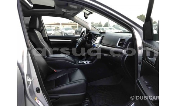 Buy Import Toyota Highlander Other Car in Import - Dubai in Barh el Gazel Buy Import Toyota Highlander Other Car in Import - Dubai in Barh el Gazel