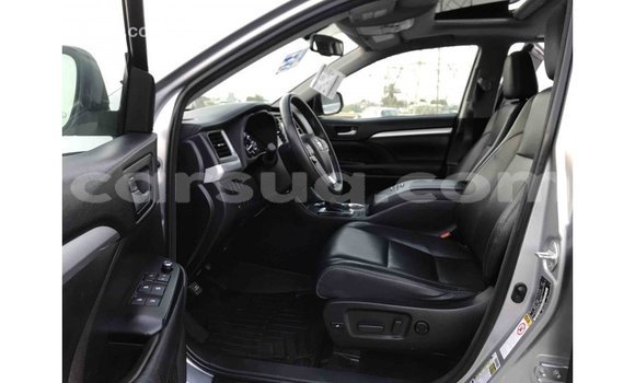 Buy Import Toyota Highlander Other Car in Import - Dubai in Barh el Gazel Buy Import Toyota Highlander Other Car in Import - Dubai in Barh el Gazel