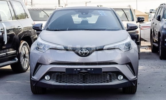 Acheter Import Voiture Toyota C-HR Autre à Import - Dubai, Barh el Gazel Acheter Import Voiture Toyota C-HR Autre à Import - Dubai, Barh el Gazel