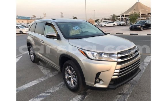 Buy Import Toyota Highlander Other Car in Import - Dubai in Barh el Gazel Buy Import Toyota Highlander Other Car in Import - Dubai in Barh el Gazel