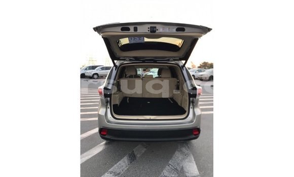 Buy Import Toyota Highlander Other Car in Import - Dubai in Barh el Gazel Buy Import Toyota Highlander Other Car in Import - Dubai in Barh el Gazel