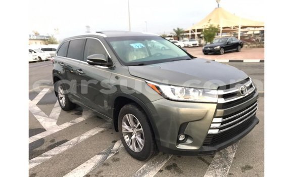 Acheter Import Voiture Toyota Highlander Autre à Import - Dubai, Barh el Gazel Acheter Import Voiture Toyota Highlander Autre à Import - Dubai, Barh el Gazel