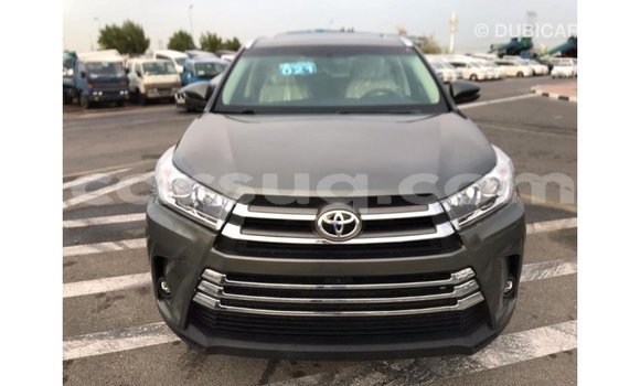 Acheter Import Voiture Toyota Highlander Autre à Import - Dubai, Barh el Gazel Acheter Import Voiture Toyota Highlander Autre à Import - Dubai, Barh el Gazel