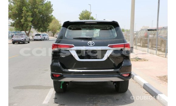 Acheter Import Voiture Toyota Fortuner Noir à Import - Dubai, Barh el Gazel Acheter Import Voiture Toyota Fortuner Noir à Import - Dubai, Barh el Gazel