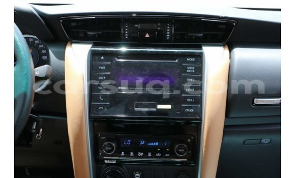 Acheter Import Voiture Toyota Fortuner Noir à Import - Dubai, Barh el Gazel Acheter Import Voiture Toyota Fortuner Noir à Import - Dubai, Barh el Gazel