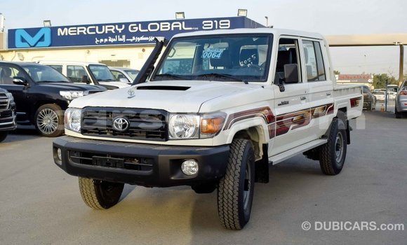 Buy Import Toyota Land Cruiser White Car in Import - Dubai in Barh el Gazel Buy Import Toyota Land Cruiser White Car in Import - Dubai in Barh el Gazel