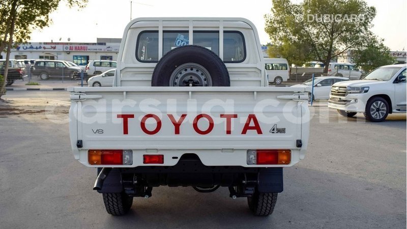 Big with watermark toyota land cruiser barh el gazel import dubai 1541