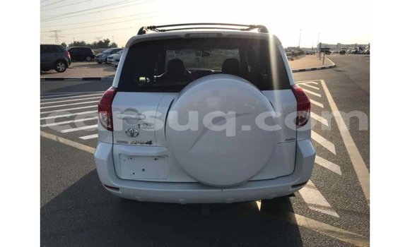 Acheter Import Voiture Toyota 4Runner Blanc à Import - Dubai, Barh el Gazel Acheter Import Voiture Toyota 4Runner Blanc à Import - Dubai, Barh el Gazel