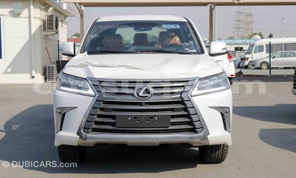 Acheter Import Voiture Lexus LX Blanc à Import - Dubai, Barh el Gazel Acheter Import Voiture Lexus LX Blanc à Import - Dubai, Barh el Gazel