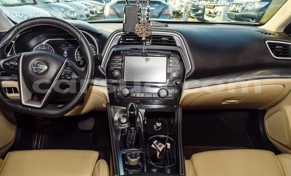 Acheter Import Voiture Nissan Maxima Blanc à Import - Dubai, Barh el Gazel Acheter Import Voiture Nissan Maxima Blanc à Import - Dubai, Barh el Gazel