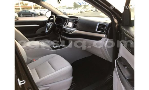 Acheter Import Voiture Toyota Highlander Noir à Import - Dubai, Barh el Gazel Acheter Import Voiture Toyota Highlander Noir à Import - Dubai, Barh el Gazel