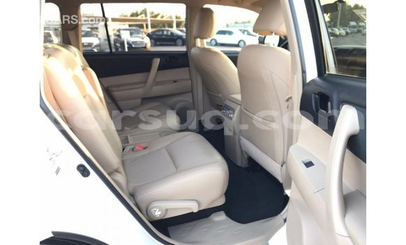 Acheter Import Voiture Toyota Highlander Blanc à Import - Dubai, Barh el Gazel Acheter Import Voiture Toyota Highlander Blanc à Import - Dubai, Barh el Gazel