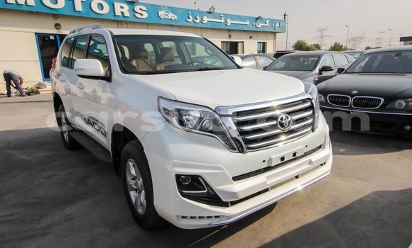 Acheter Import Voiture Toyota Prado Blanc à Import - Dubai, Barh el Gazel Acheter Import Voiture Toyota Prado Blanc à Import - Dubai, Barh el Gazel