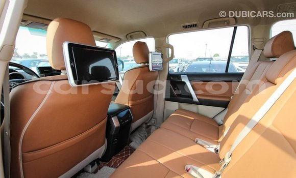 Acheter Import Voiture Toyota Prado Blanc à Import - Dubai, Barh el Gazel Acheter Import Voiture Toyota Prado Blanc à Import - Dubai, Barh el Gazel
