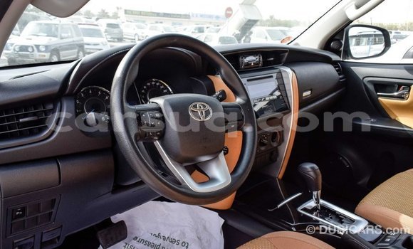 Acheter Import Voiture Toyota Fortuner Blanc à Import - Dubai, Barh el Gazel Acheter Import Voiture Toyota Fortuner Blanc à Import - Dubai, Barh el Gazel