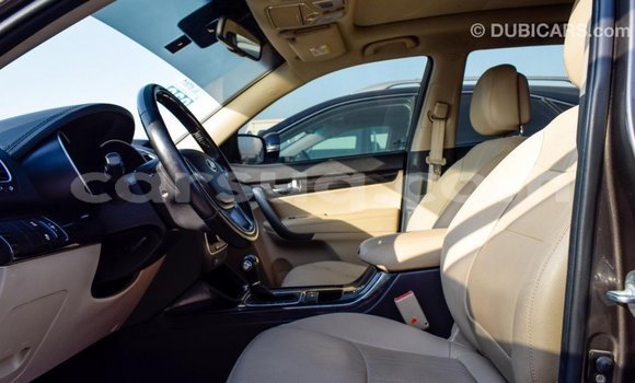 Acheter Import Voiture Kia Sorento Marron à Import - Dubai, Barh el Gazel Acheter Import Voiture Kia Sorento Marron à Import - Dubai, Barh el Gazel