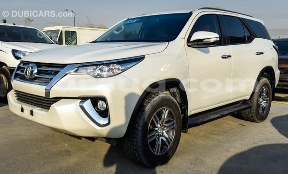 Acheter Import Voiture Toyota Fortuner Blanc à Import - Dubai, Barh el Gazel Acheter Import Voiture Toyota Fortuner Blanc à Import - Dubai, Barh el Gazel