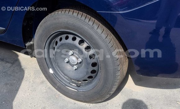 Acheter Import Voiture Renault Symbol Bleu à Import - Dubai, Barh el Gazel Acheter Import Voiture Renault Symbol Bleu à Import - Dubai, Barh el Gazel