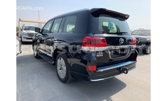Acheter Import Voiture Toyota Land Cruiser Noir à Import - Dubai, Barh el Gazel Acheter Import Voiture Toyota Land Cruiser Noir à Import - Dubai, Barh el Gazel