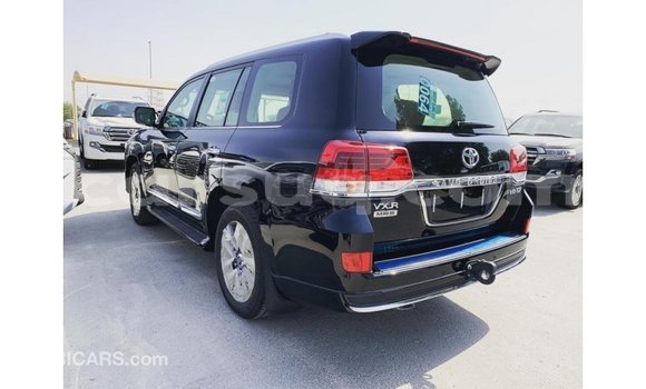 Acheter Import Voiture Toyota Land Cruiser Noir à Import - Dubai, Barh el Gazel Acheter Import Voiture Toyota Land Cruiser Noir à Import - Dubai, Barh el Gazel