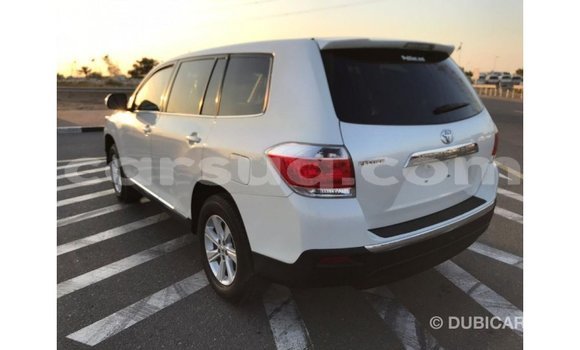 Acheter Import Voiture Toyota Highlander Blanc à Import - Dubai, Barh el Gazel Acheter Import Voiture Toyota Highlander Blanc à Import - Dubai, Barh el Gazel