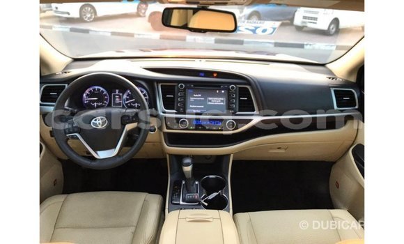 Buy Import Toyota Highlander Other Car in Import - Dubai in Barh el Gazel Buy Import Toyota Highlander Other Car in Import - Dubai in Barh el Gazel