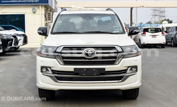 Buy Import Toyota Land Cruiser White Car in Import - Dubai in Barh el Gazel Buy Import Toyota Land Cruiser White Car in Import - Dubai in Barh el Gazel