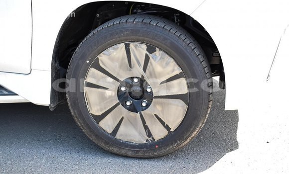 Buy Import Lexus LX White Car in Import - Dubai in Barh el Gazel Buy Import Lexus LX White Car in Import - Dubai in Barh el Gazel