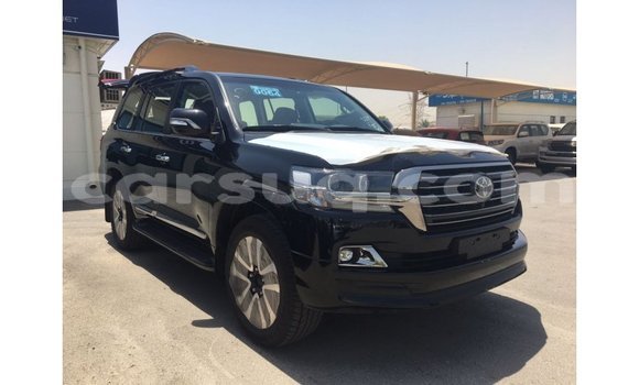 Acheter Import Voiture Toyota Land Cruiser Noir à Import - Dubai, Barh el Gazel Acheter Import Voiture Toyota Land Cruiser Noir à Import - Dubai, Barh el Gazel