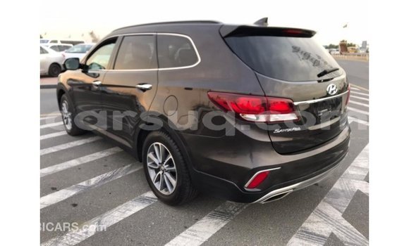 Acheter Import Voiture Hyundai Santa Fe Noir à Import - Dubai, Barh el Gazel Acheter Import Voiture Hyundai Santa Fe Noir à Import - Dubai, Barh el Gazel