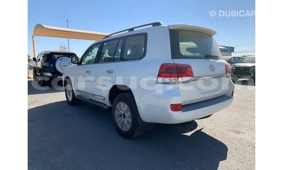Buy Import Toyota Land Cruiser White Car in Import - Dubai in Barh el Gazel Buy Import Toyota Land Cruiser White Car in Import - Dubai in Barh el Gazel