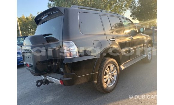 Acheter Import Voiture Mitsubishi Pajero Noir à Import - Dubai, Barh el Gazel Acheter Import Voiture Mitsubishi Pajero Noir à Import - Dubai, Barh el Gazel