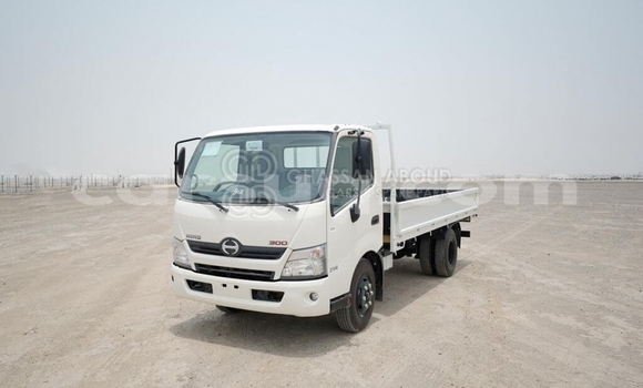 Acheter Neuf Utilitaire Hino 300 Series Blanc à Import - Dubai, Barh el Gazel