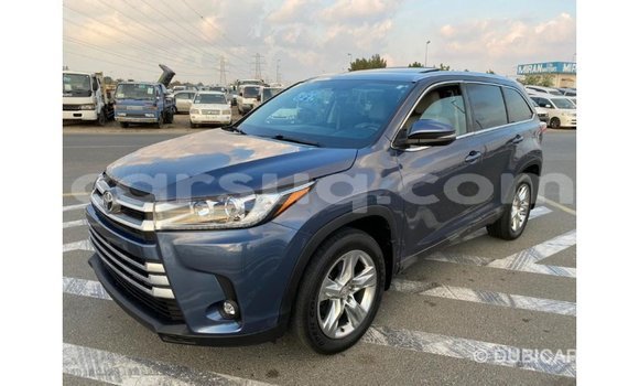 Buy Import Toyota Highlander Blue Car in Import - Dubai in Barh el Gazel Buy Import Toyota Highlander Blue Car in Import - Dubai in Barh el Gazel