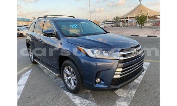 Buy Import Toyota Highlander Blue Car in Import - Dubai in Barh el Gazel Buy Import Toyota Highlander Blue Car in Import - Dubai in Barh el Gazel