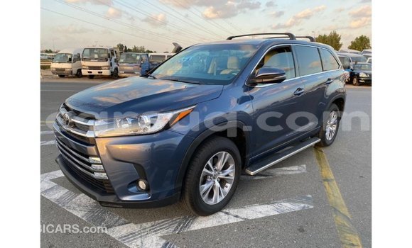 Buy Import Toyota Highlander Blue Car in Import - Dubai in Barh el Gazel Buy Import Toyota Highlander Blue Car in Import - Dubai in Barh el Gazel