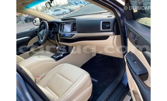 Buy Import Toyota Highlander Blue Car in Import - Dubai in Barh el Gazel Buy Import Toyota Highlander Blue Car in Import - Dubai in Barh el Gazel
