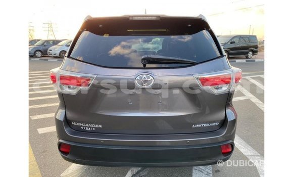 Acheter Import Voiture Toyota Highlander Autre à Import - Dubai, Barh el Gazel Acheter Import Voiture Toyota Highlander Autre à Import - Dubai, Barh el Gazel