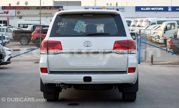 Buy Import Toyota Land Cruiser White Car in Import - Dubai in Barh el Gazel Buy Import Toyota Land Cruiser White Car in Import - Dubai in Barh el Gazel