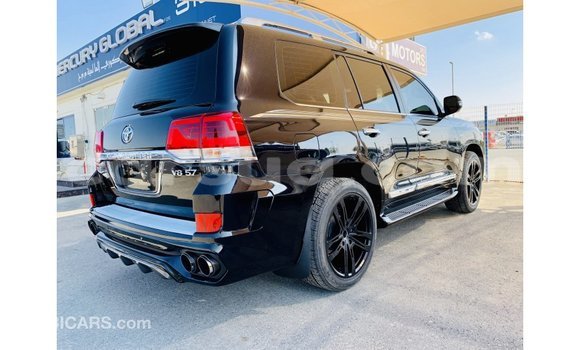 Acheter Import Voiture Toyota Land Cruiser Noir à Import - Dubai, Barh el Gazel Acheter Import Voiture Toyota Land Cruiser Noir à Import - Dubai, Barh el Gazel