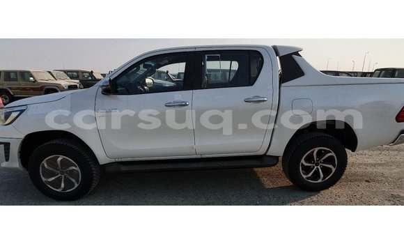 Buy Import Toyota Hilux White Car in Import - Dubai in Barh el Gazel Buy Import Toyota Hilux White Car in Import - Dubai in Barh el Gazel